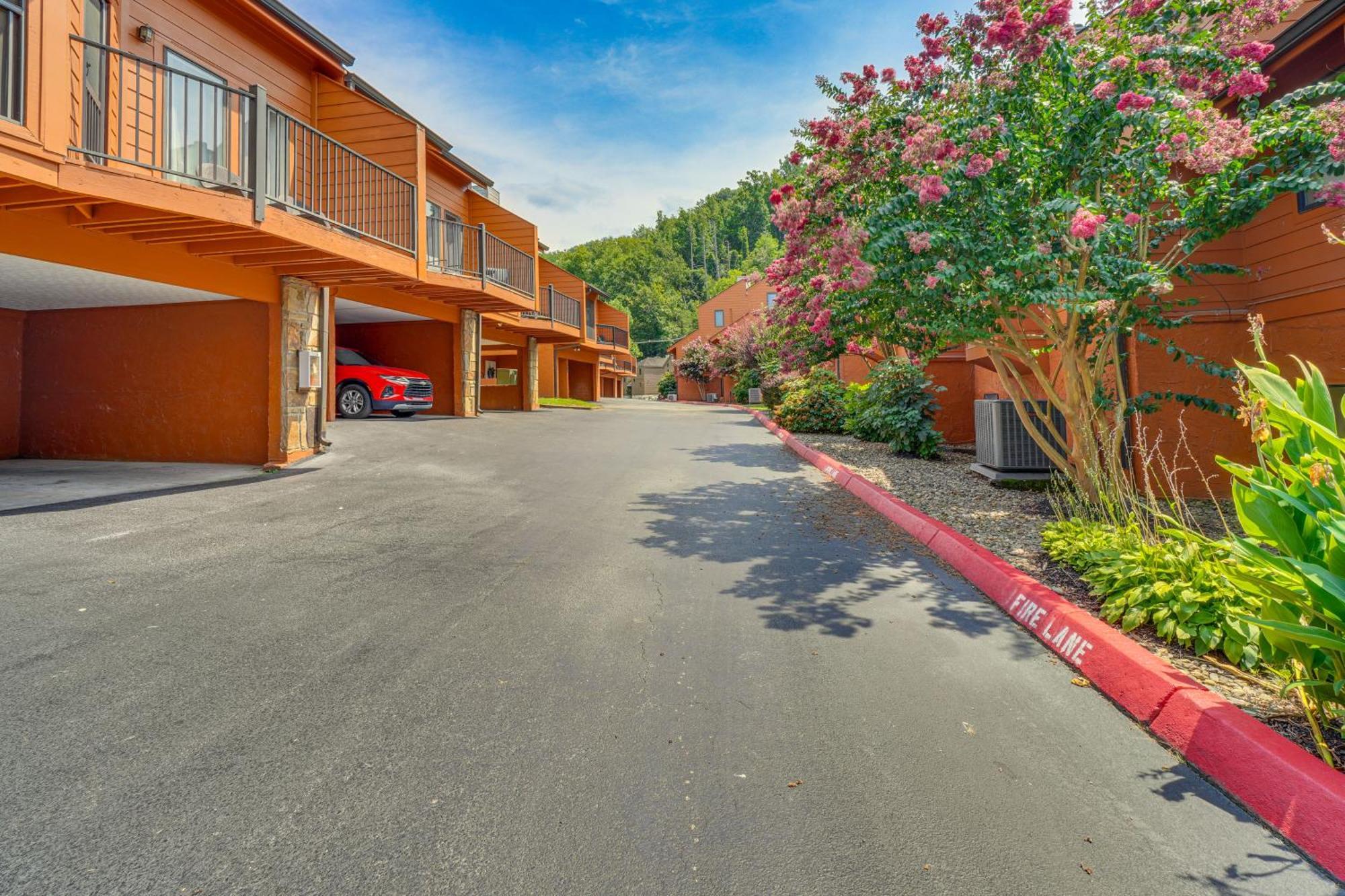 Gatlinburg Mountain Townhome With Pool Access! Exterior foto